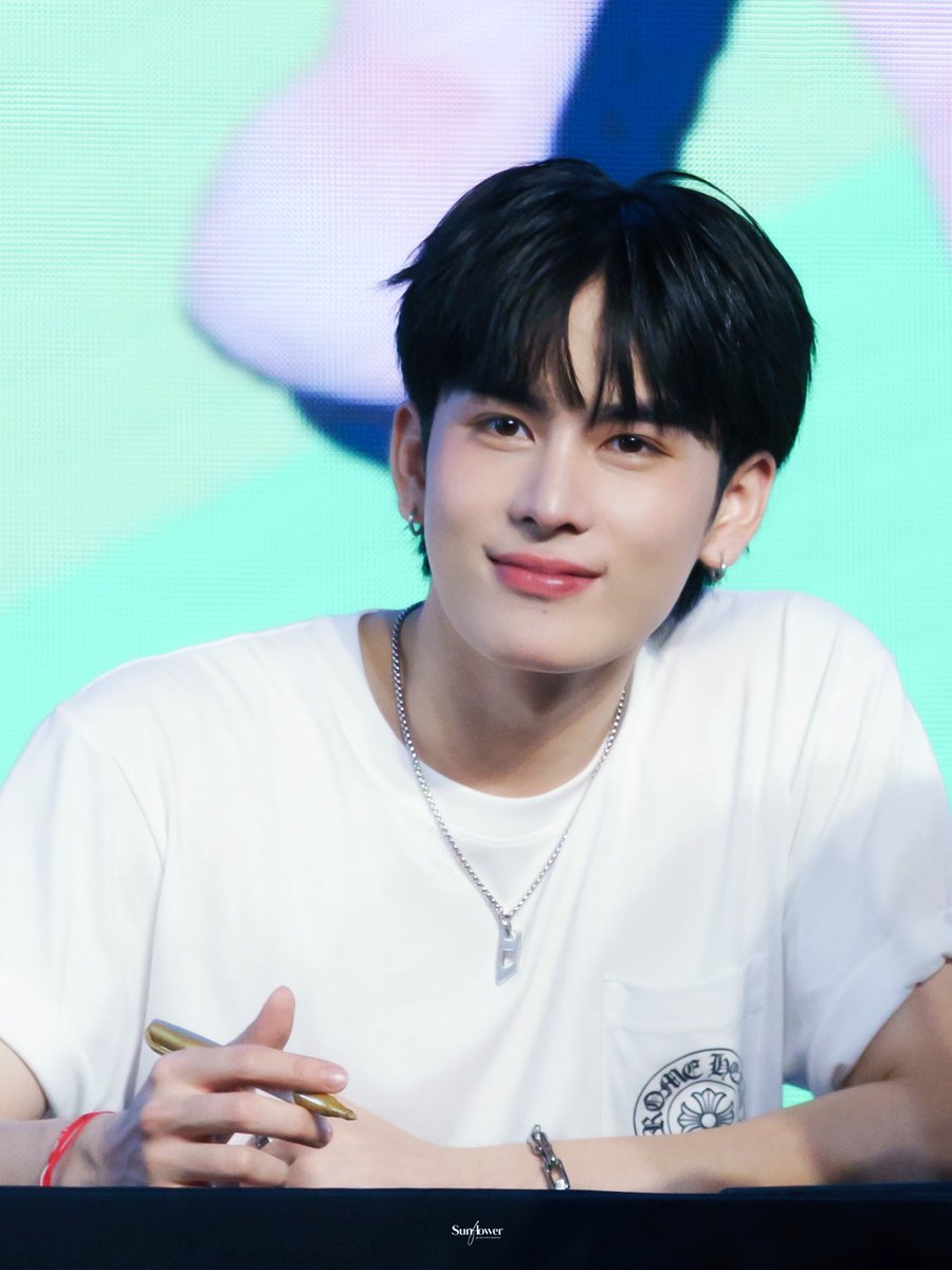 𝘧𝘰𝘳𝘪𝘴𝘵𝘴𝘧𝘭𝘰𝘸𝘦𝘳𝘳𝟤.🌻 tweet media