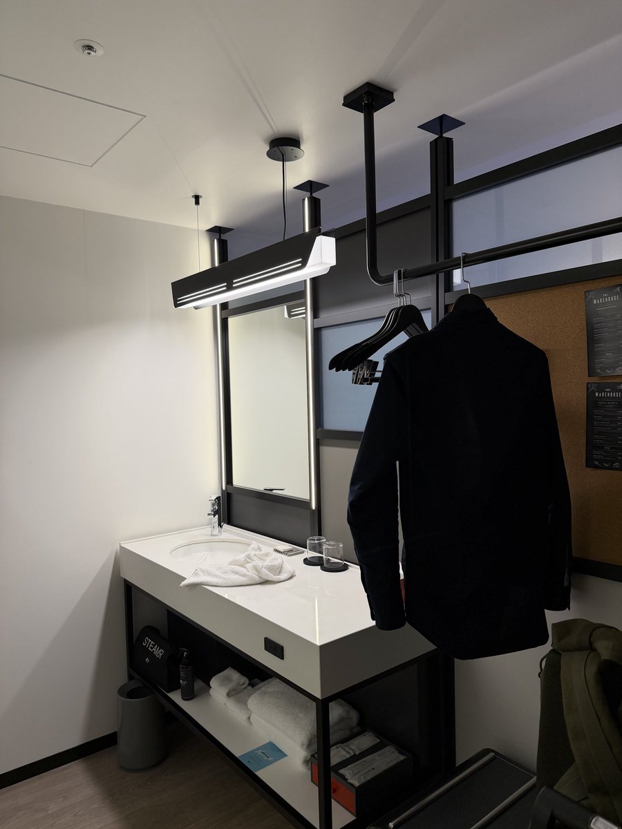 Sir Hodgepodge tweet media