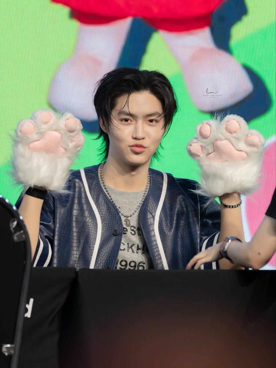 Baby LukeMick 🦊🐰 tweet media