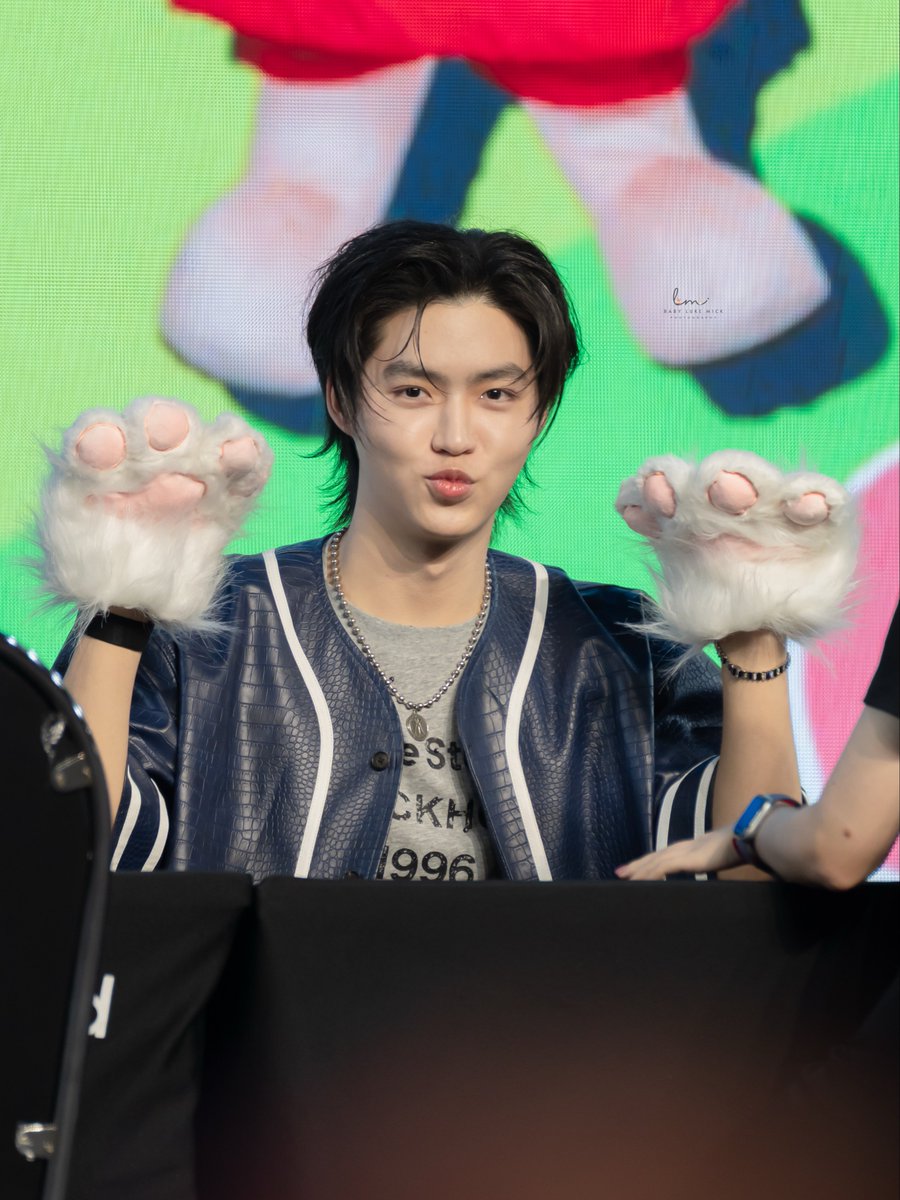 Baby LukeMick 🦊🐰 tweet media