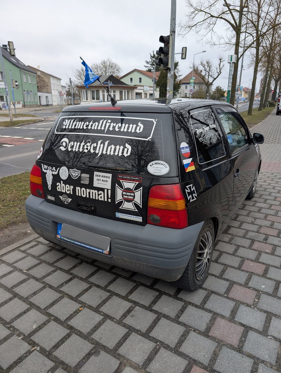 Benni Worldwide tweet media