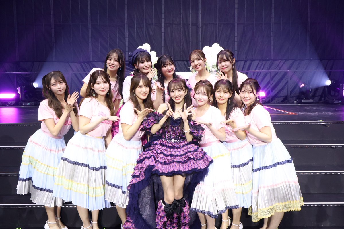 IckwMnm0826's tweet photo. 美音ちゃん卒業おめでとう✨

今日という大切な日に呼んでくれてありがとう。
美音のAKB48人生の1日1日の努力が
こんな素敵な時間と景色に変わったんだなって思います🥲

あと少し4月30日まで
大好きなAKB48の時間を
楽しく過ごしてね⟡.· https://t.co/uRytnL6wWX