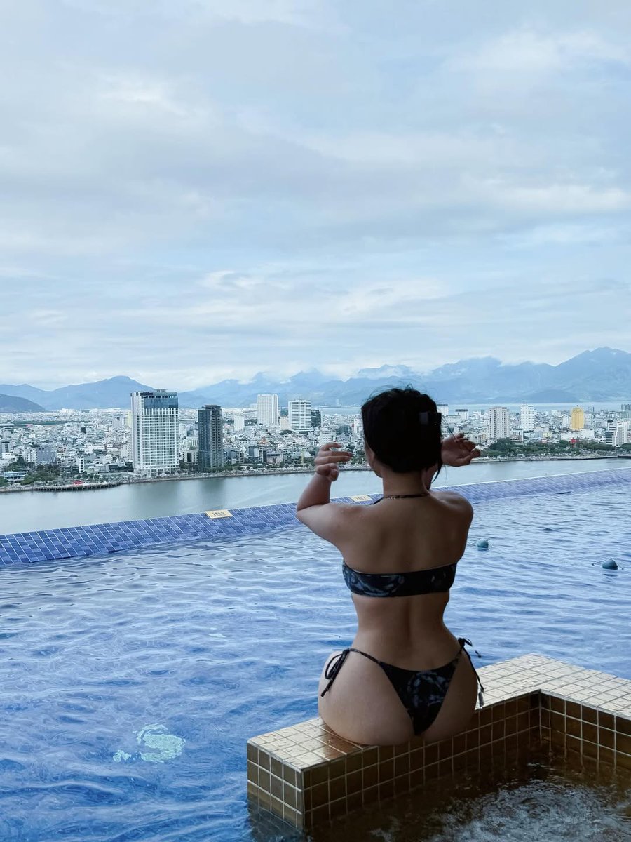 Group Girl Daily🩷 tweet media