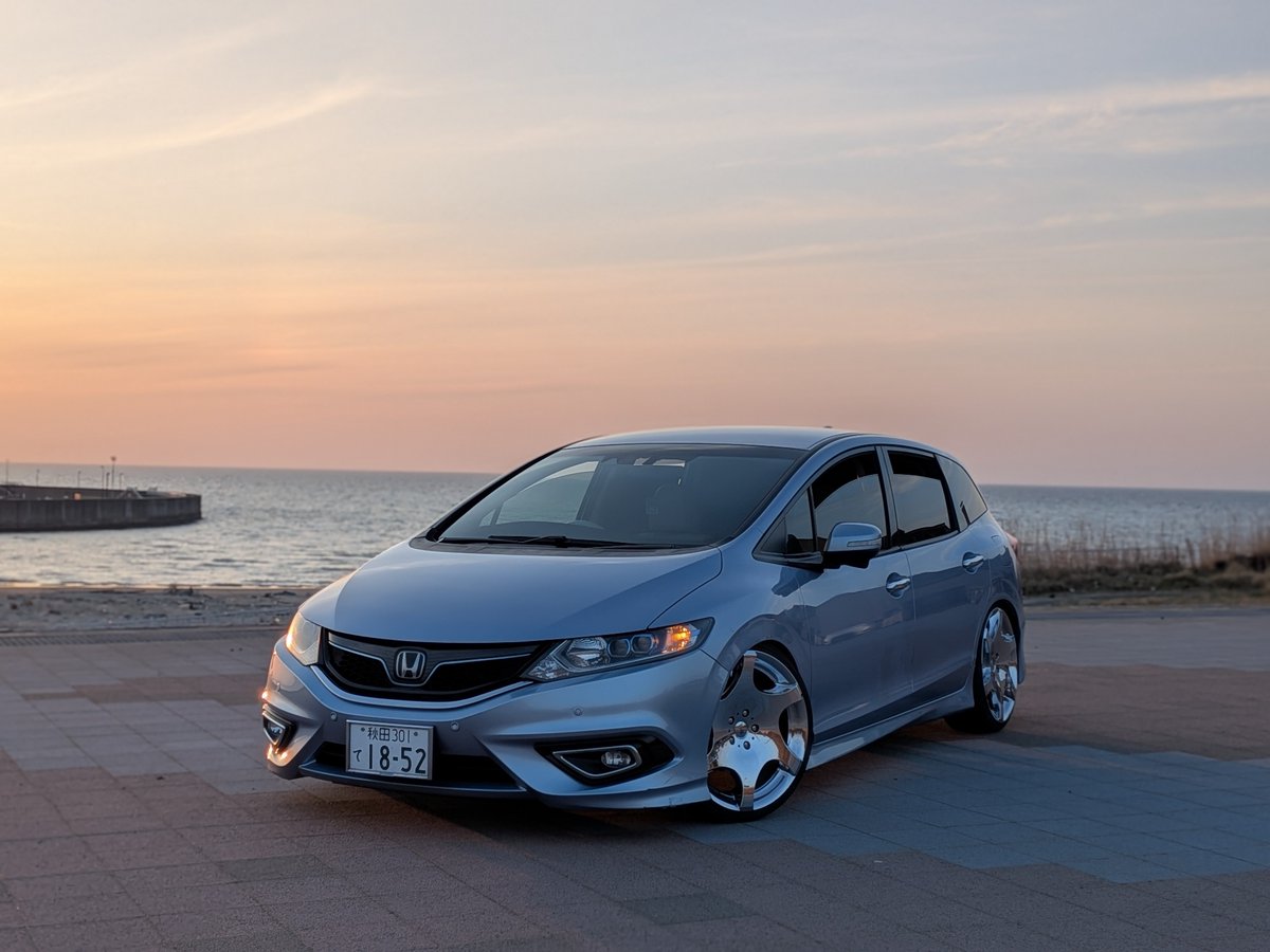 けーけー tweet media