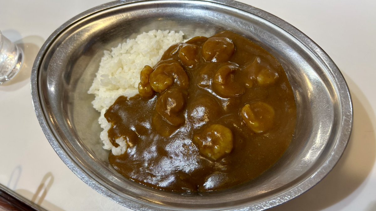 tansoman's tweet photo. インデアンが沁みるぅ
（チキンカレー、エビカレー）
明日からまた社畜に戻ります🫠 https://t.co/OOFr4PXIdu