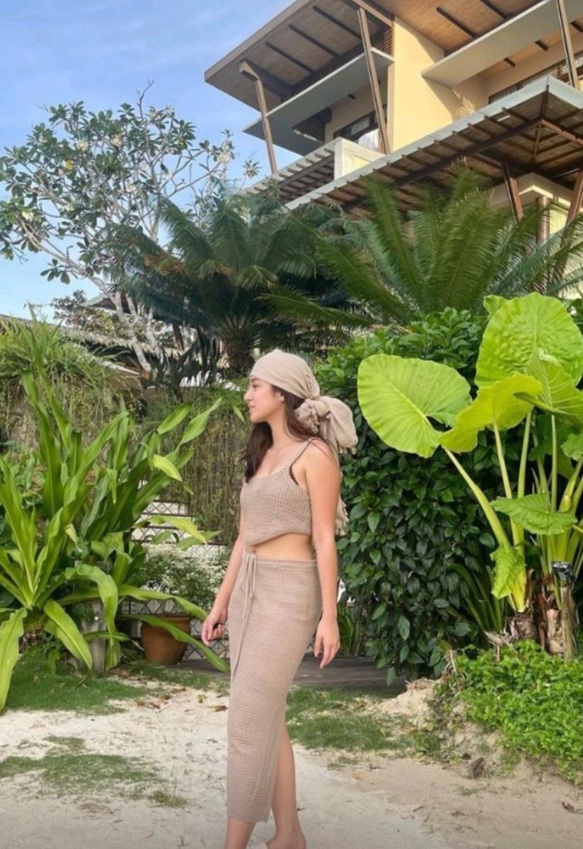 dn6ll's tweet photo. belle mariano, my hot girl summer ! 🐚 ⛱️ https://t.co/engBNMLFzF