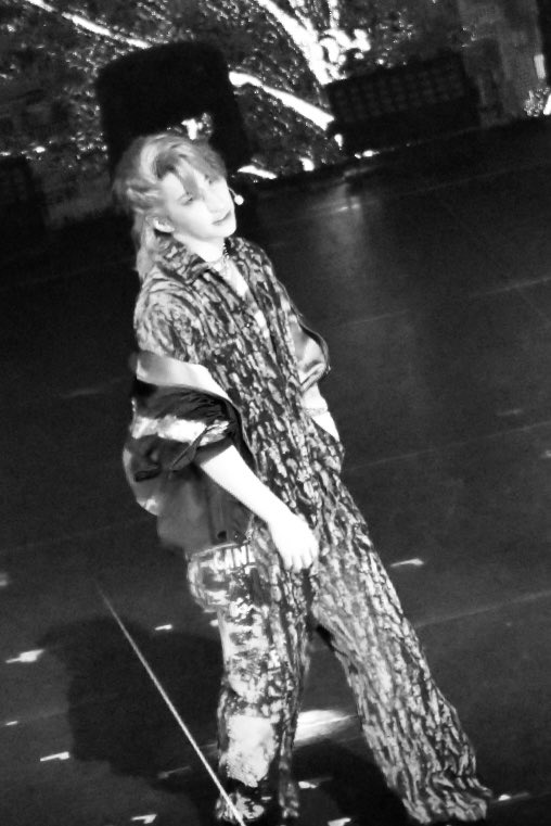 よねむら tweet media