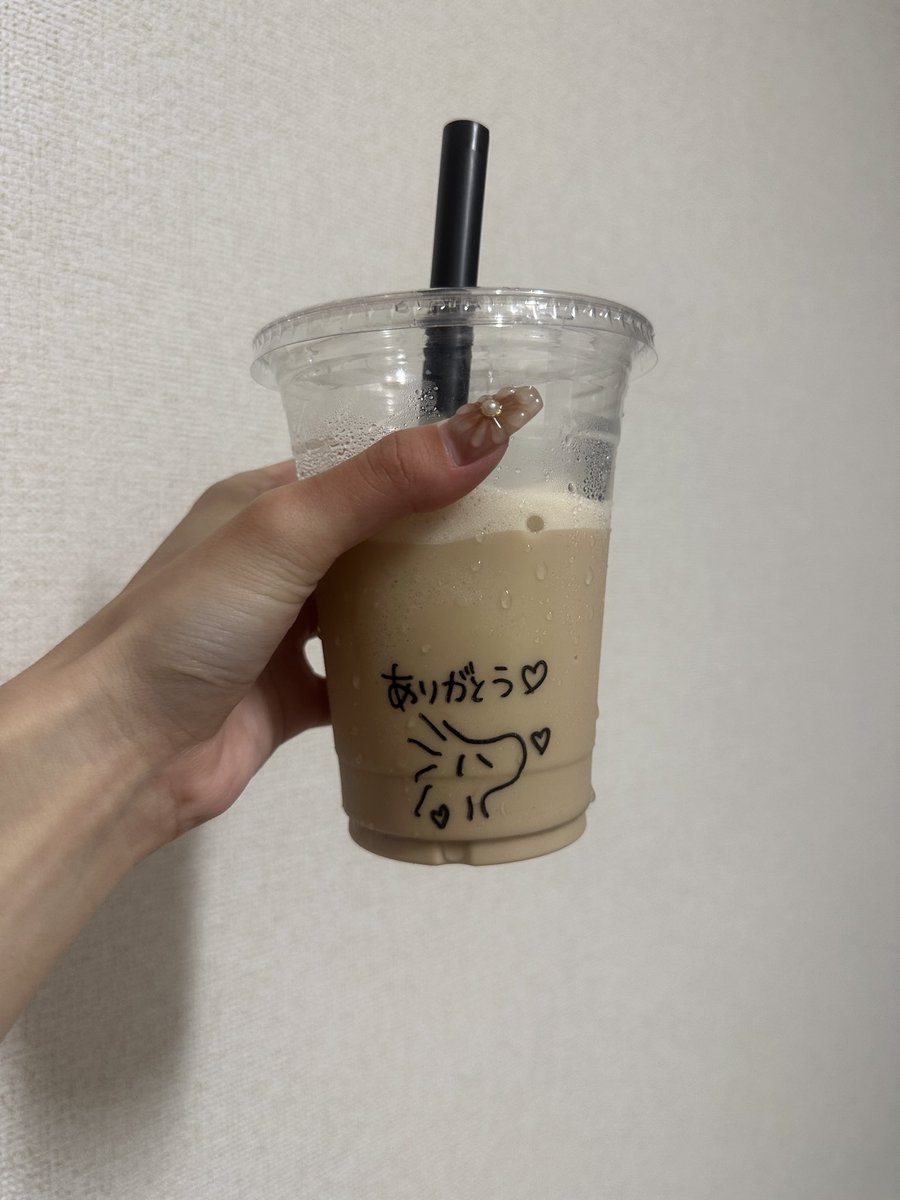 にこまろ🐰🌺 tweet media