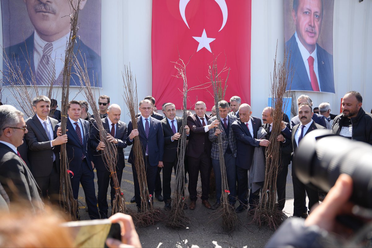 AK Parti Van tweet media