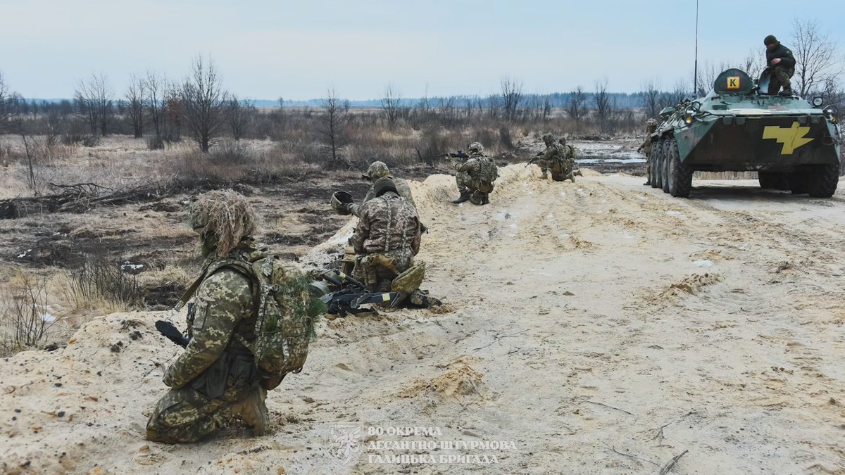 BTR-80s of the 80th Air Assault Brigade in the Chornobyl zone in the ...