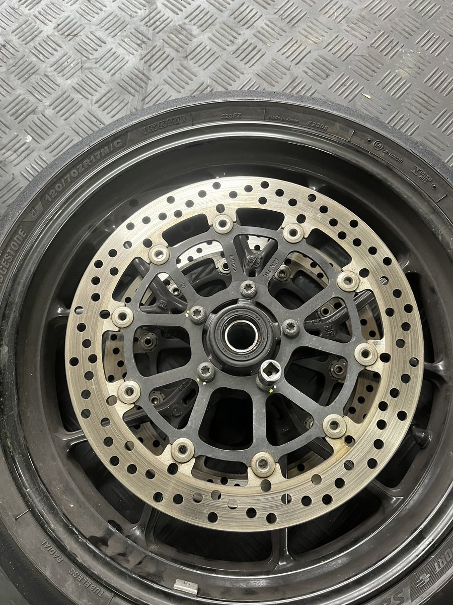 MIXS　[ミクス] tweet media