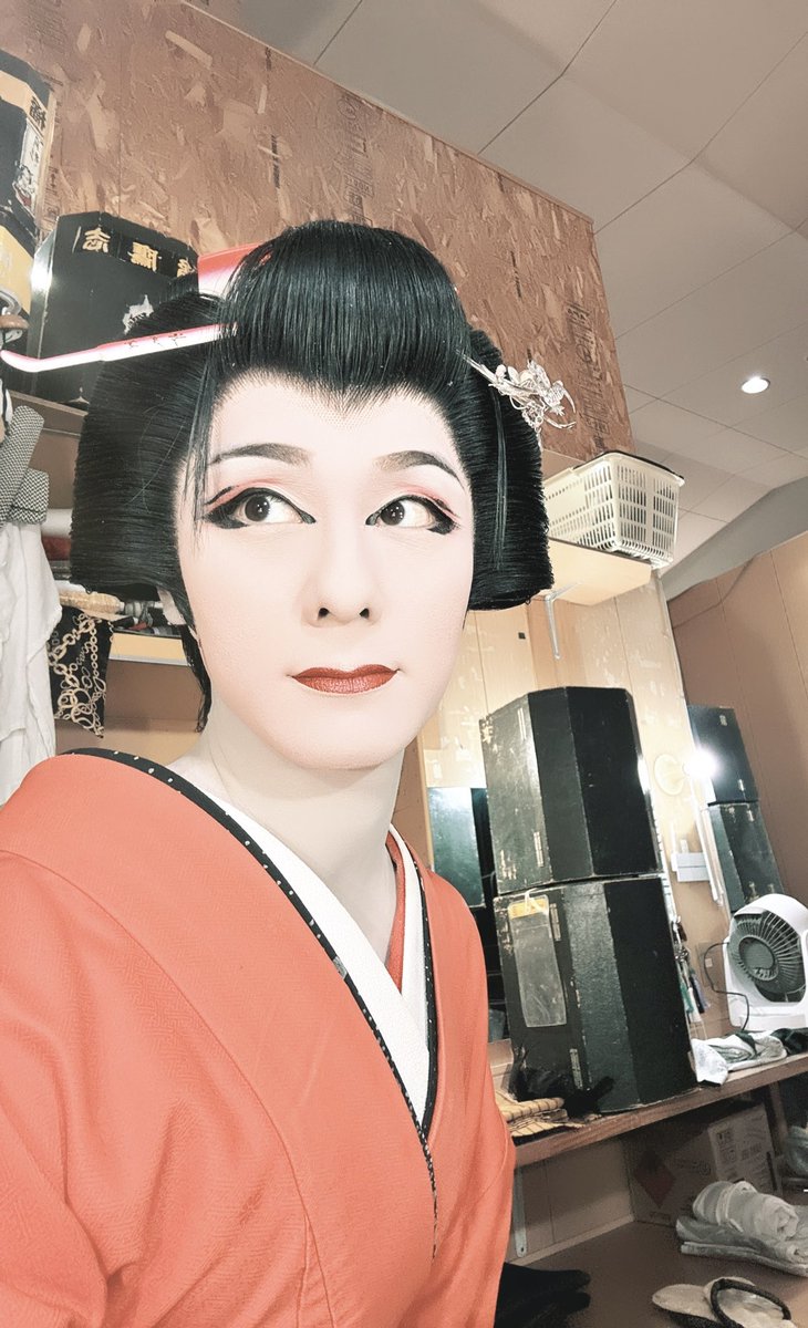 Siondaa's tweet photo. 🔥お疲れ様でございます！🔥

🔥4月8日！🔥

立川けやき座にて公演中の真芸座輝龍様にゲスト出演いたします！

久しぶりの関東〜！見にきてくださいませ〜！ https://t.co/mZ0CBxv4YK