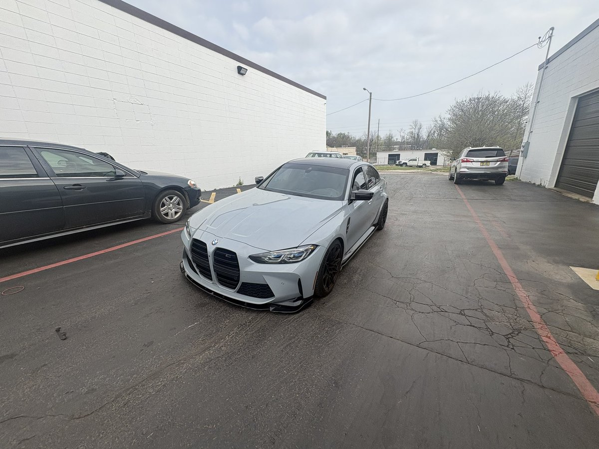 bluntski tweet media