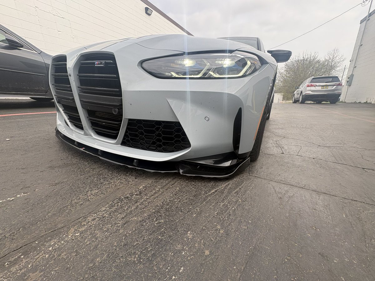 bluntski tweet media