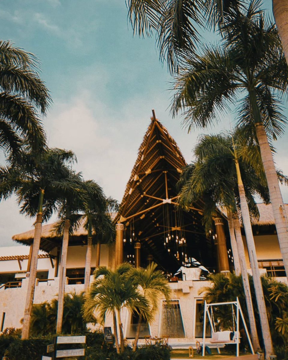 Secrets Resorts & Spas tweet media