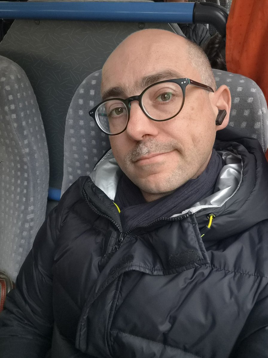 lmoustik tweet media