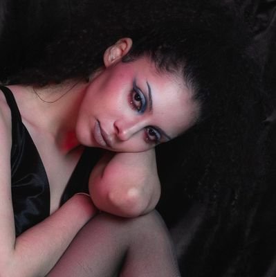 _VELLUTIA_'s tweet photo. Icon vc pé sujo https://t.co/Q6LLGm2xEB