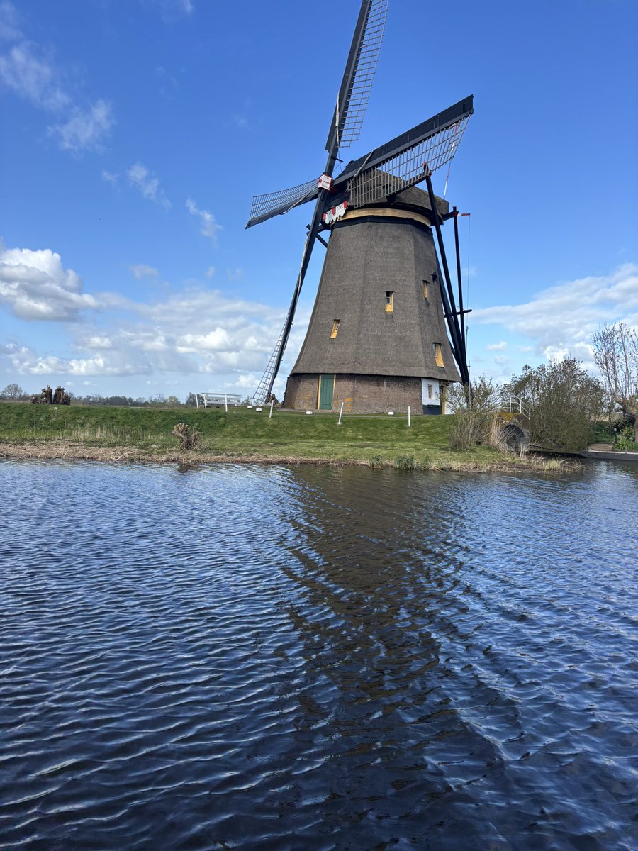 AcpMmu's tweet photo. Huge thanks to Lillian Maas 🌟 for an inspiring #International #AdvancedPractice week in #Rotterdam 🇳🇱 🌍😃.
Great to connect with colleagues &amp; students from the #USA, #Netherlands &amp; #Canada. Loved sharing #AP work @AcpMmu #UK 🇬🇧 &amp; learning from others 🙌 @Anna_Kime @Diane_Reid1 https://t.co/A5N8fTqhpT