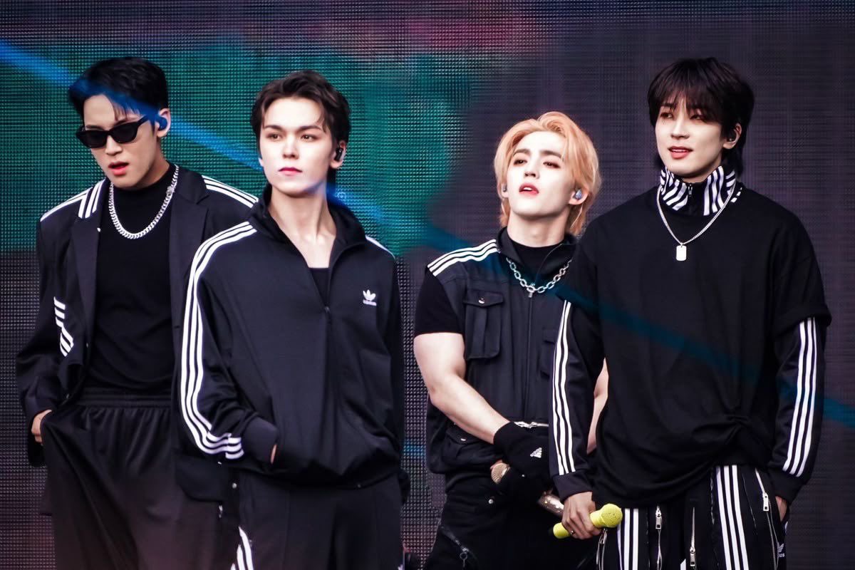 おなす tweet media