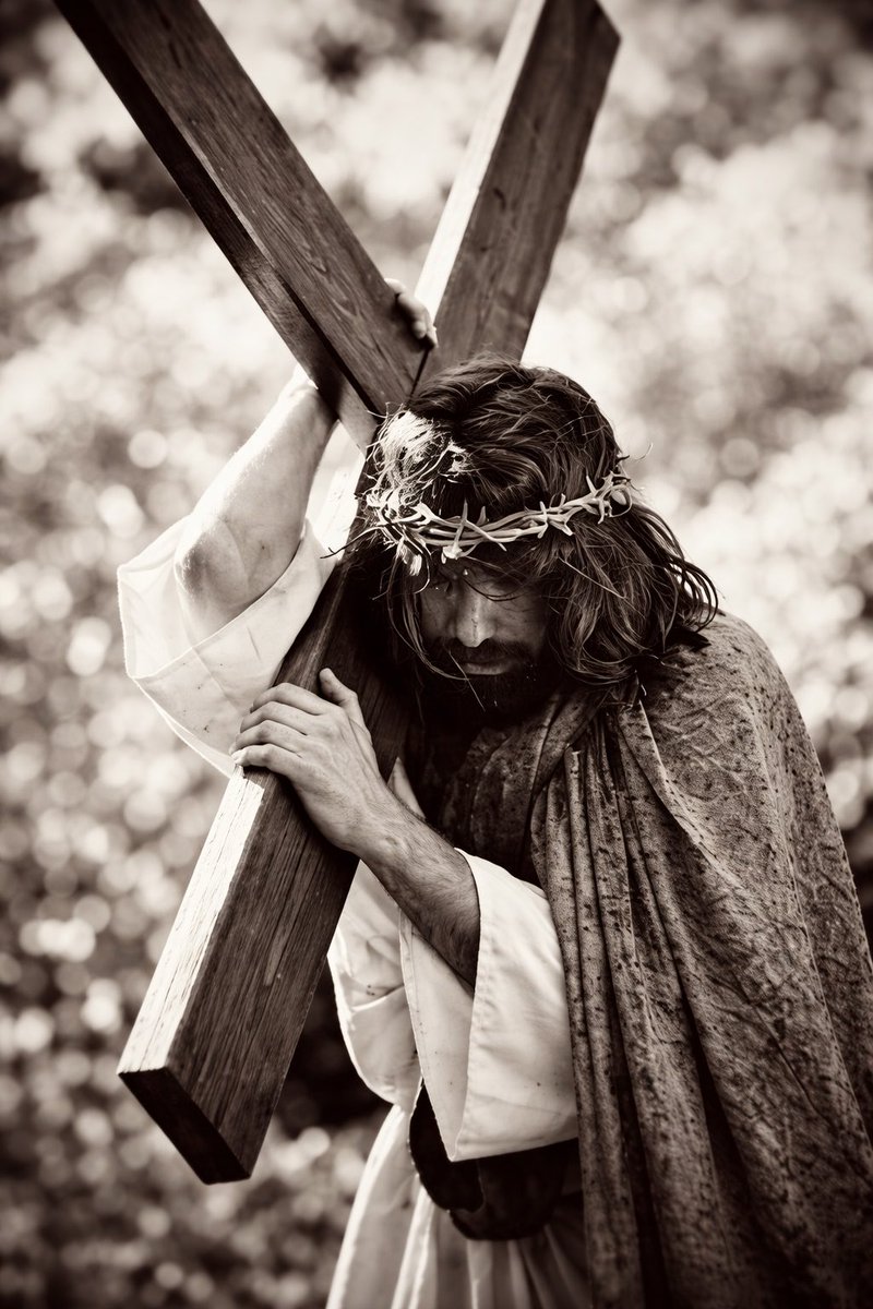 Ajose_joshua_'s tweet photo. Happy Good Friday 🎉❤️ https://t.co/ndCpFadSEg