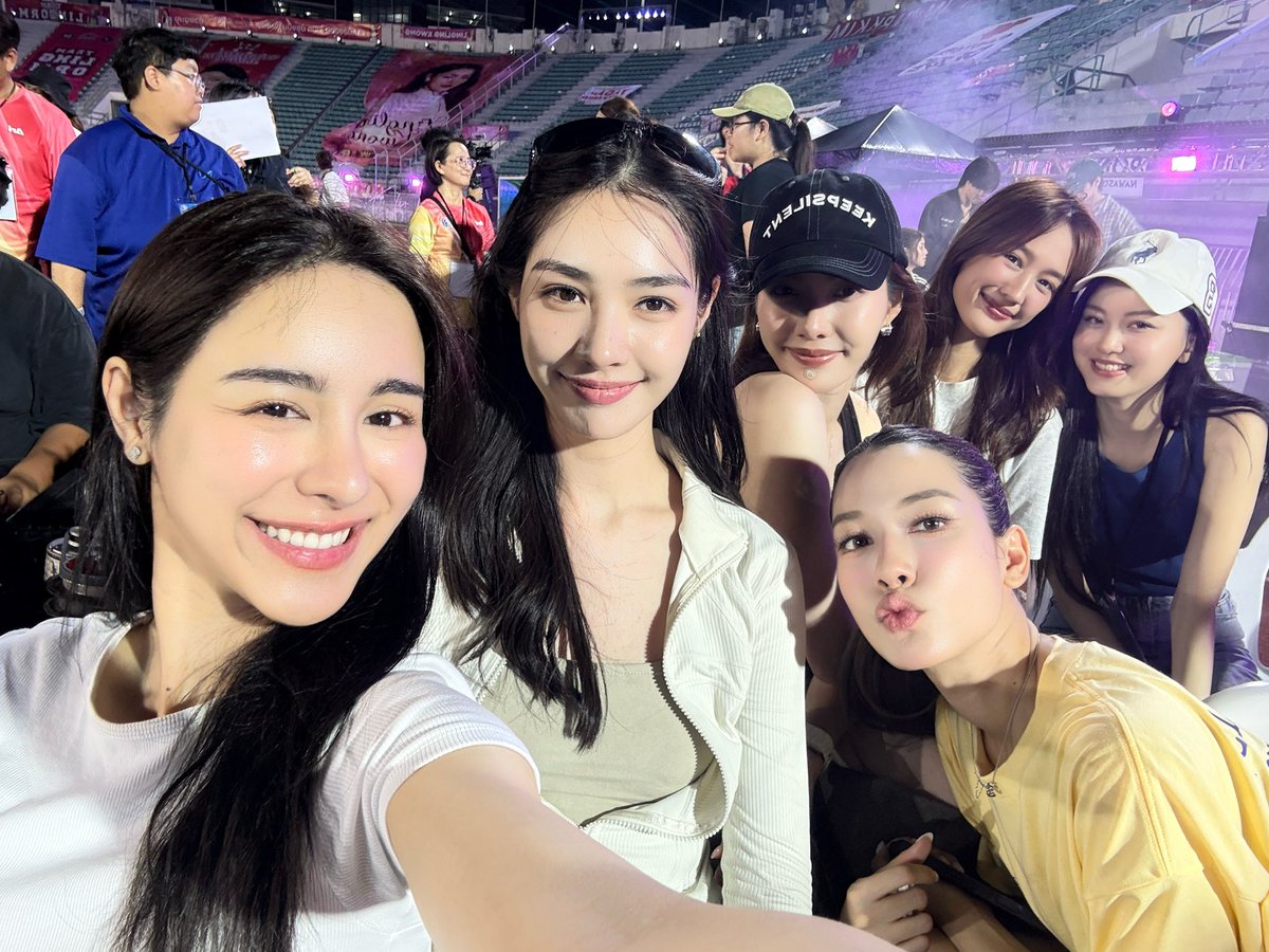 พิหลิงๆไม่รักออม!!! 🌈 tweet media