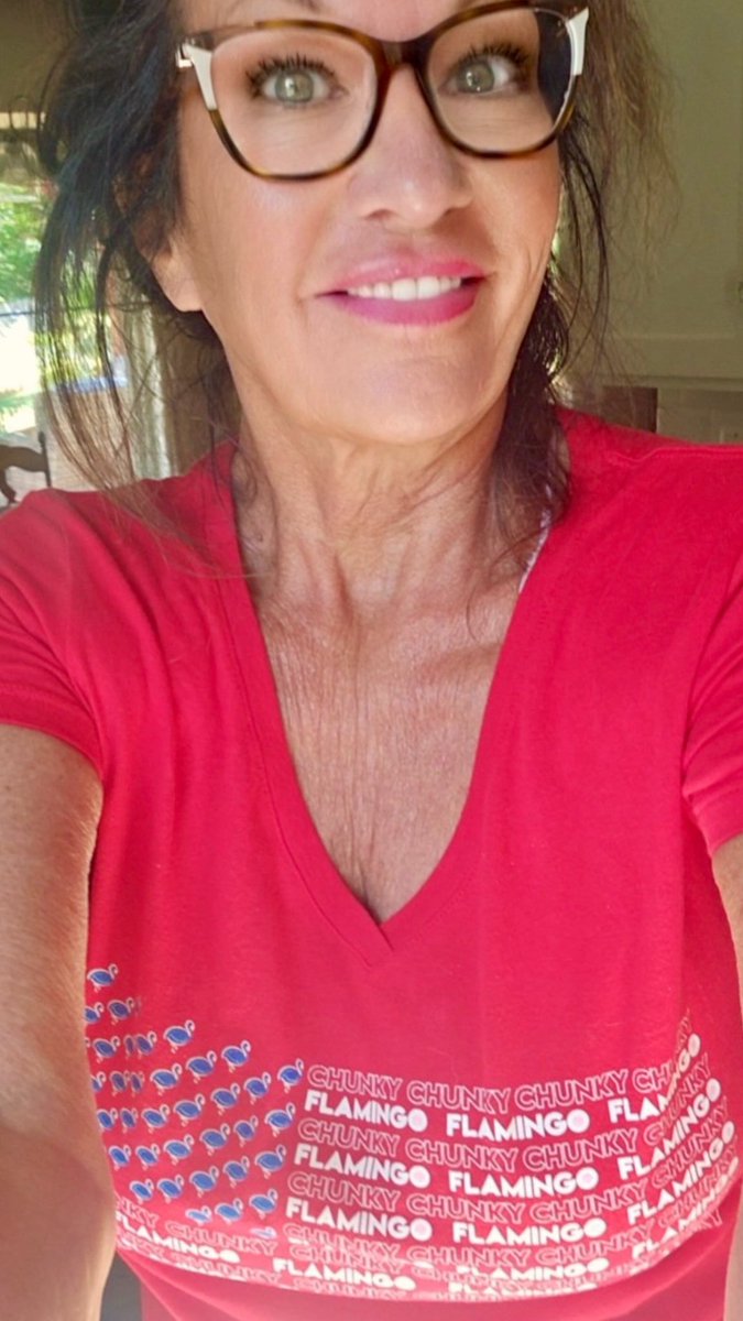 ChunkyFlamingo's tweet image. It’s #FlamingoFriday and #REDFriday so let’s support our troops, deployed and home grinding away and pick something up Red to Remember Everyone Deployed! Order something red and I’ll throw in something on my end! #BOGO ChunkyFlamingo.com