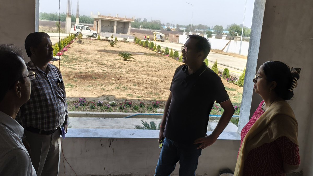 DM SHAHJAHANPUR tweet media