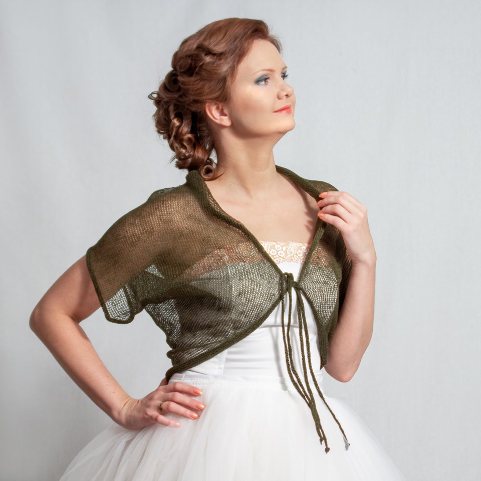 SuperSoftKnits's tweet photo. Khaki #bolero #Linen #shrug #knit #handmade #summer #top #coverup #boho #cardigan #linenjacket custom order available
https://t.co/ayFy4swLdT https://t.co/K7qEbzxRce