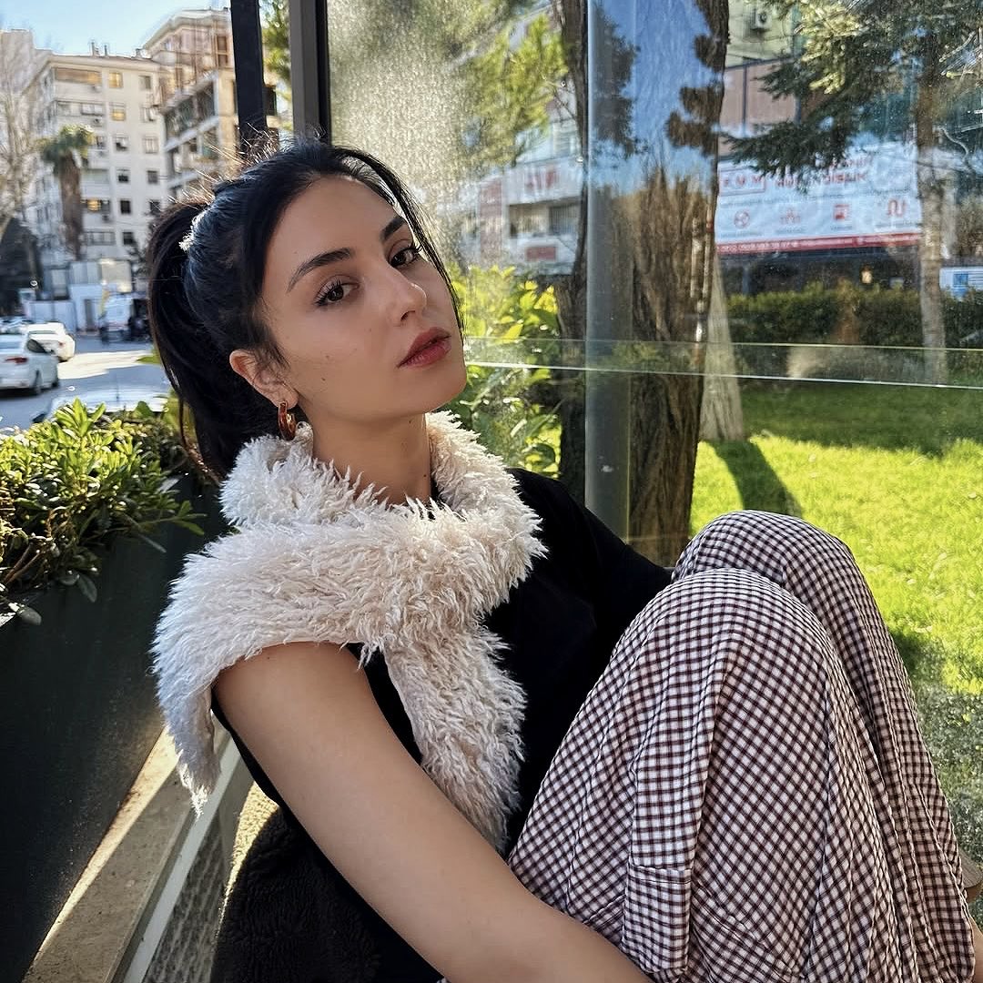 iris ☾ tweet media