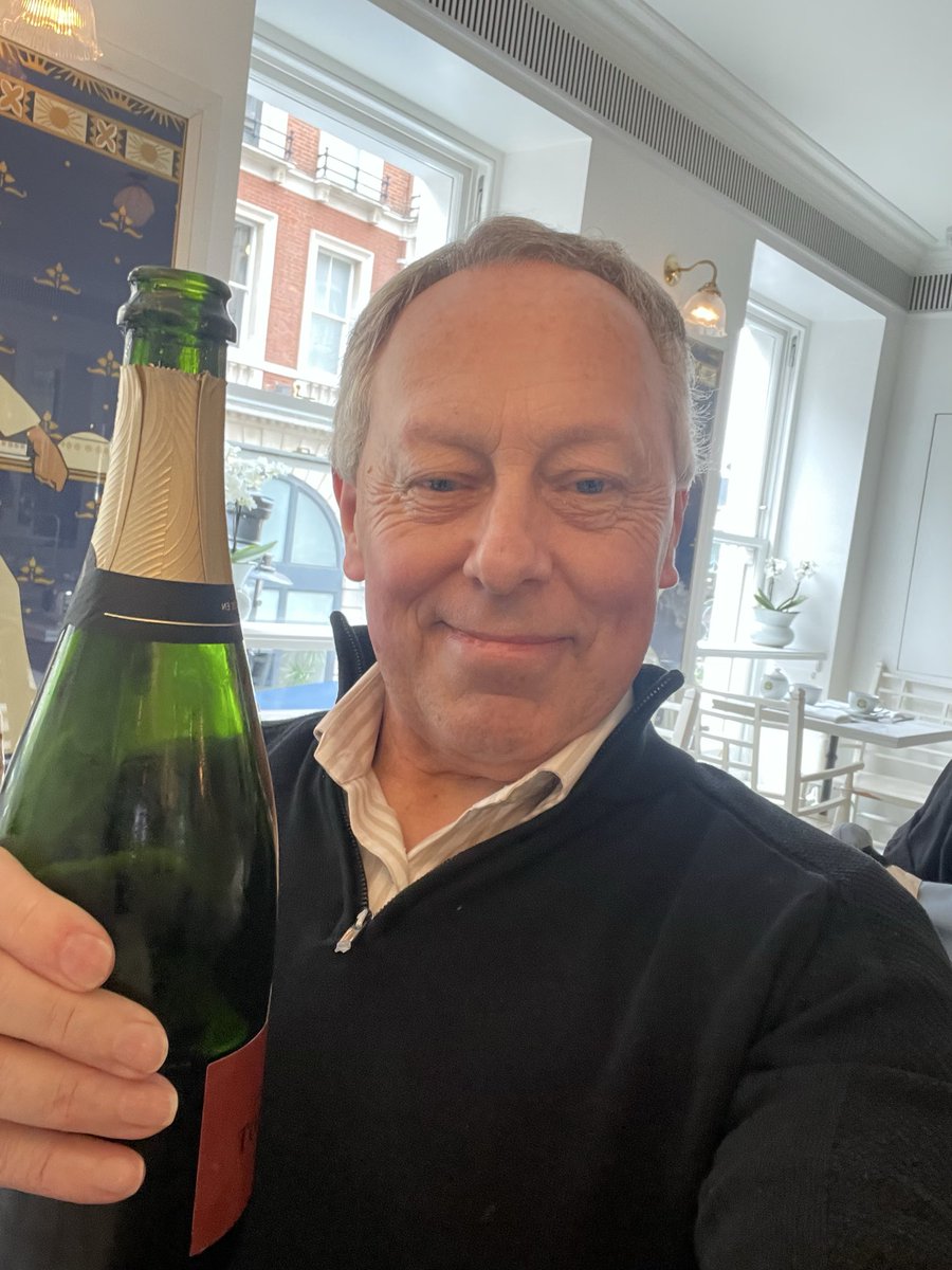 TimSangste95262's tweet photo. Happy Ester and a have great London Fetish Weekend @Official__FWL All the best Tim x https://t.co/PSotTNSAZu