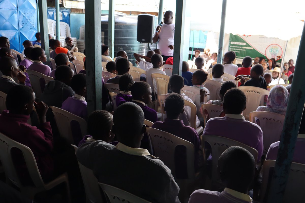 MuemAction Post tweet media