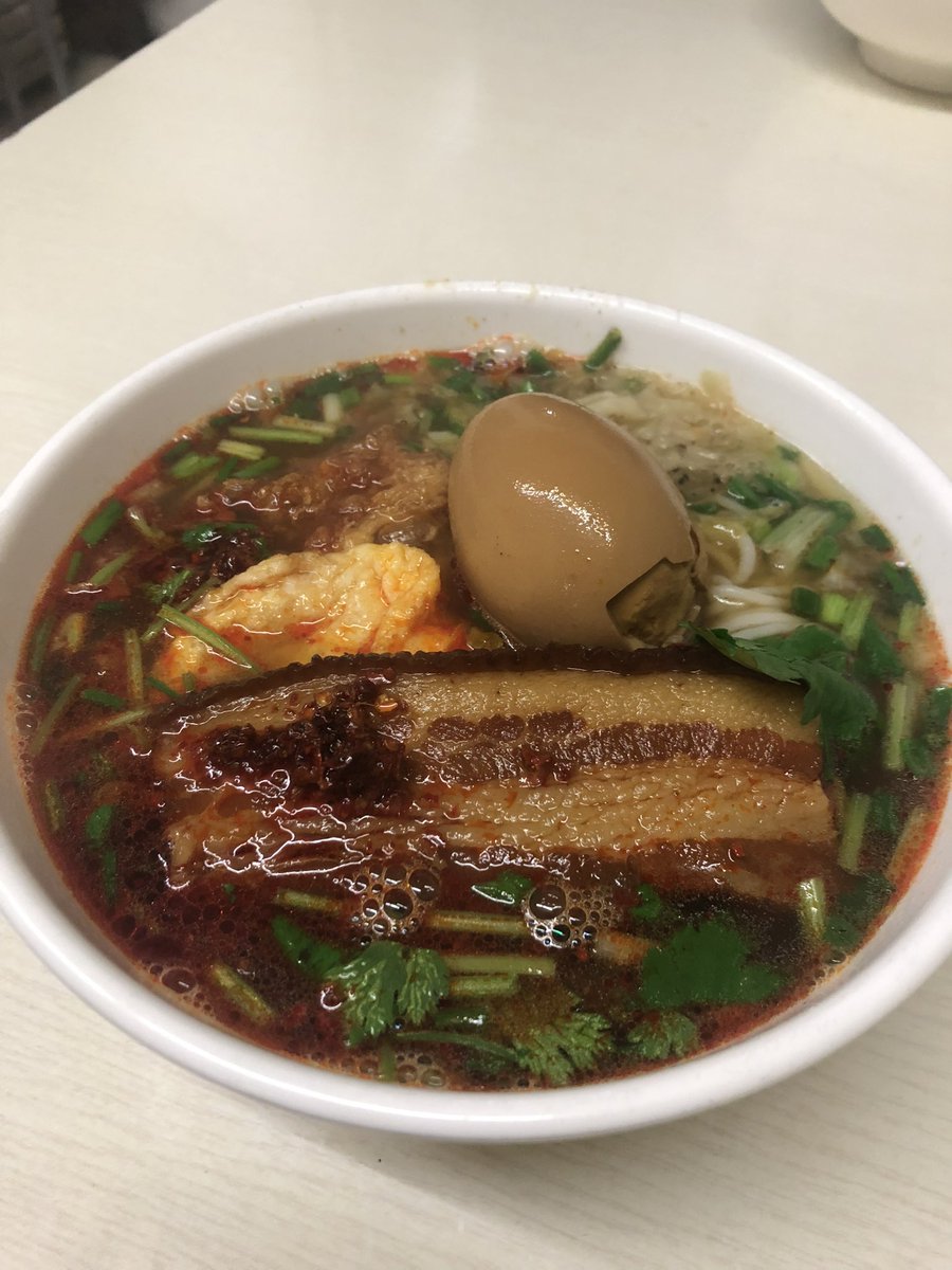 khaoslau's tweet image. 萍乡大肉面。碳水、脂肪与爆辣红油的暴力美学。🍜🔥
Pingxiang Big Meat Noodles. The violent aesthetics of carbs, fat, and spicy red chili oil.
#PorkBelly #NoodleSoup #SpicyFood #Khaos🔥