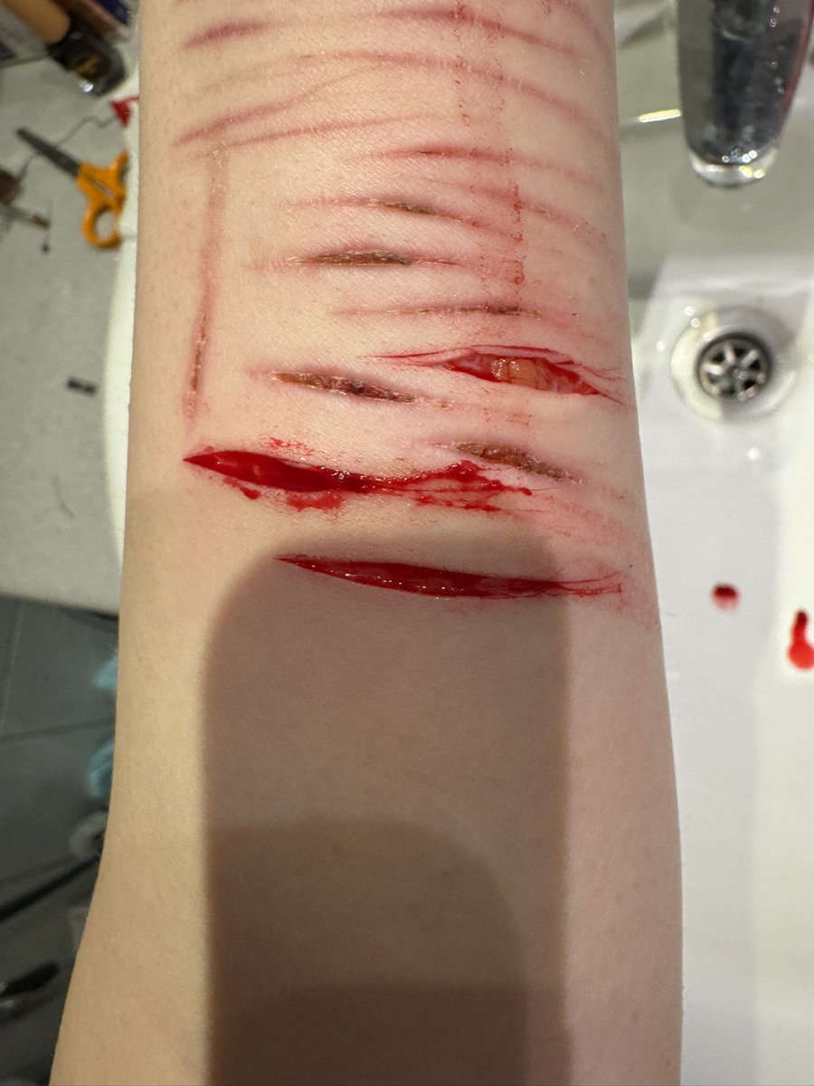 agent 8 of SHEDTWT tweet media