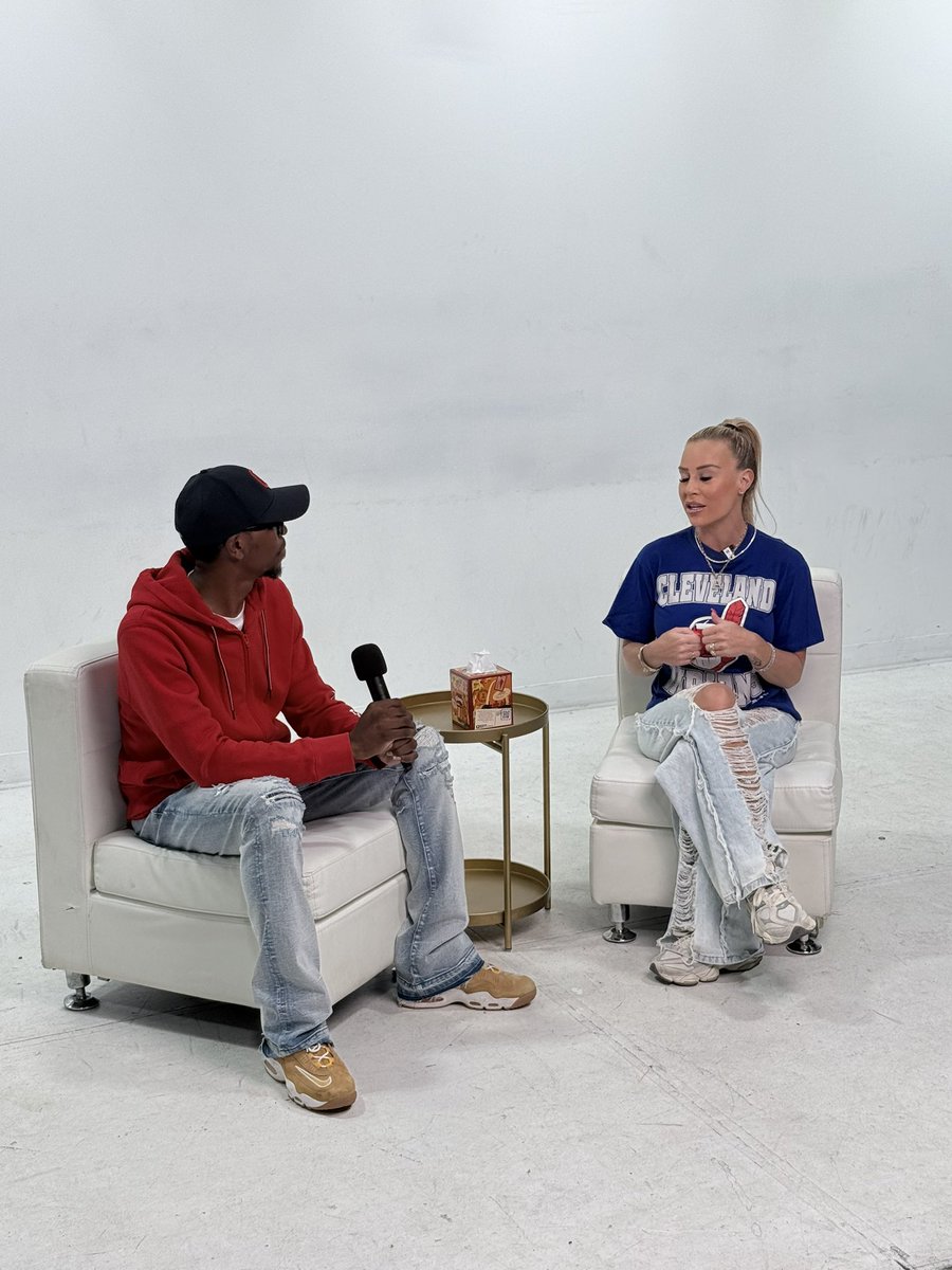 The Humble Roses Podcast.🌹 tweet media