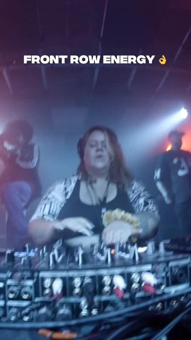 DjEuphonique's tweet photo. Who’s bringing this front row energy to the next one this Saturday? 👇

@junglecakes 360 at Clock Factory

#dnb #jungle #junglist #junglecakes https://t.co/B1Mk1wOvlZ https://t.co/2xJr6x3vKr