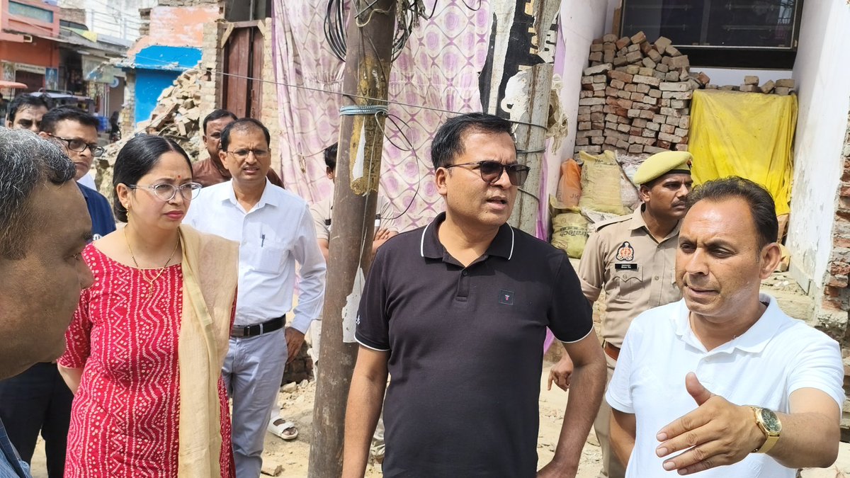 DM SHAHJAHANPUR tweet media