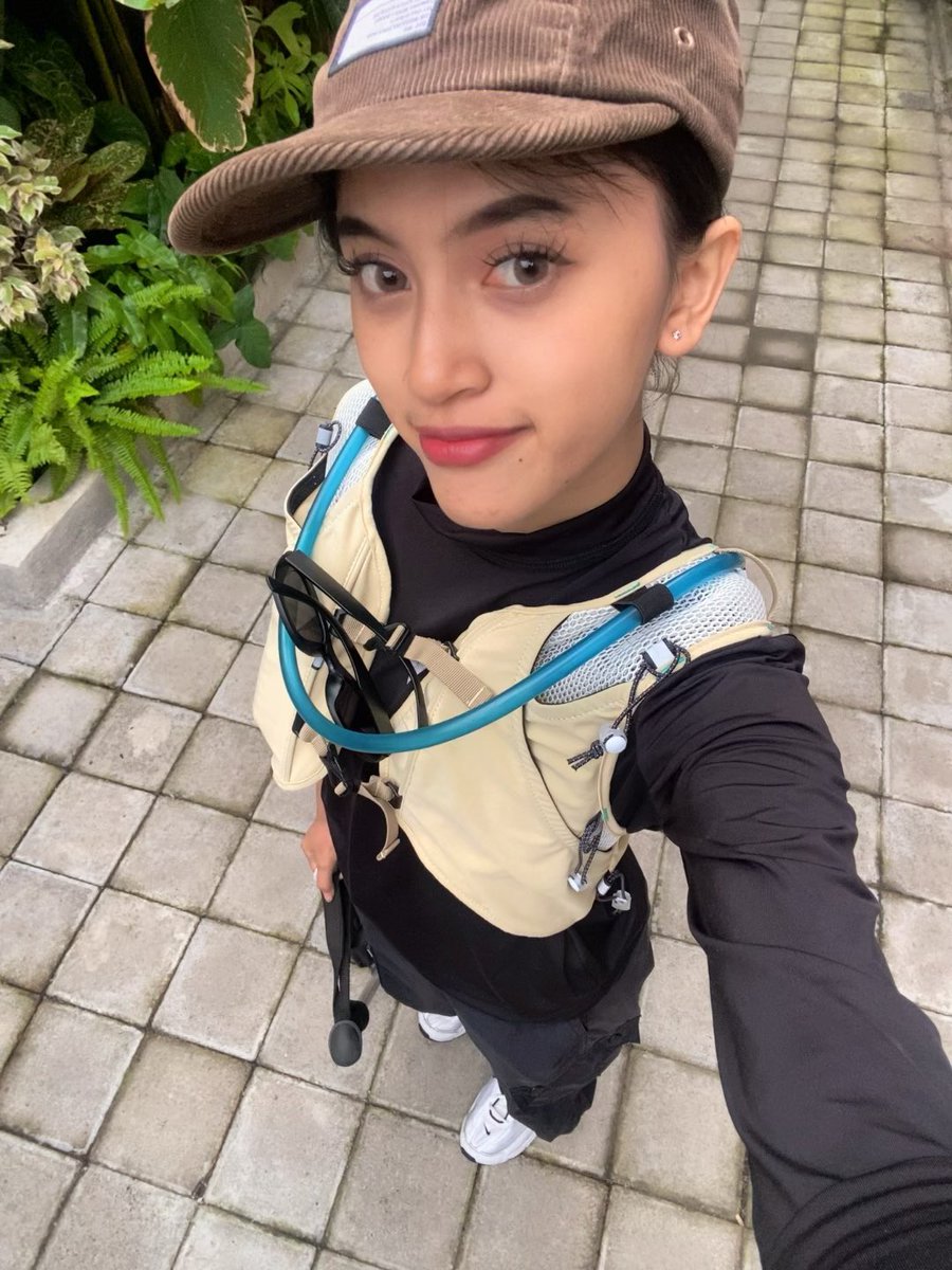 yayangmu tweet media