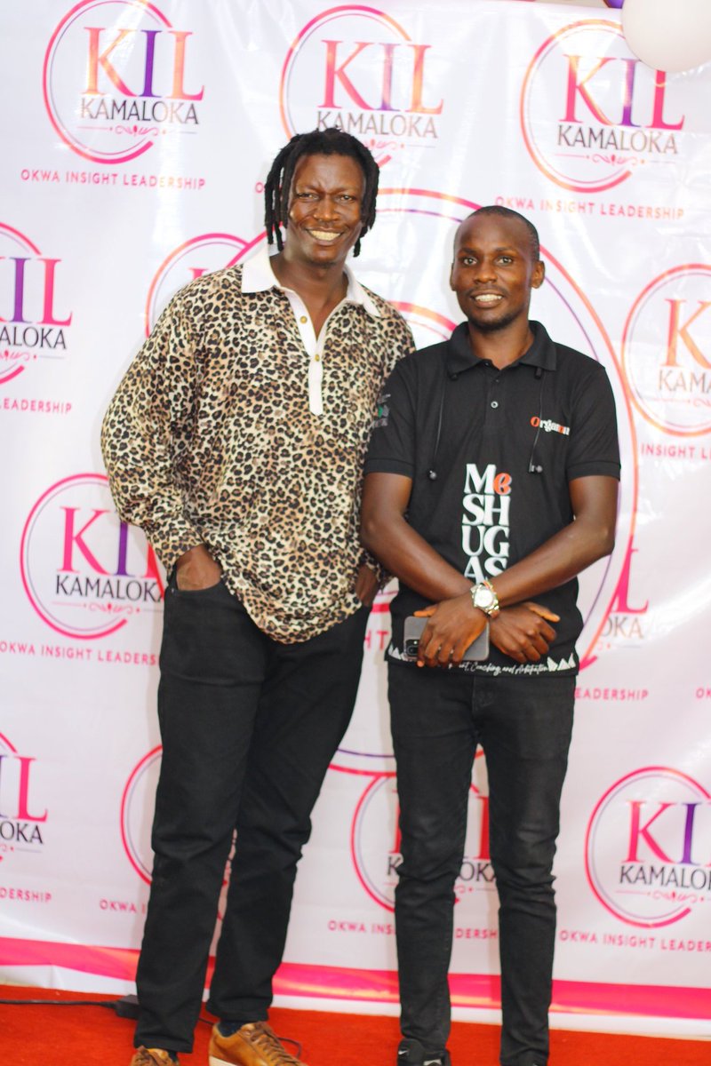 O⅁N∀⅄NO•ɐԀo⅁O tweet media