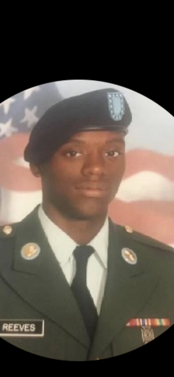 isisZakkie tweet media