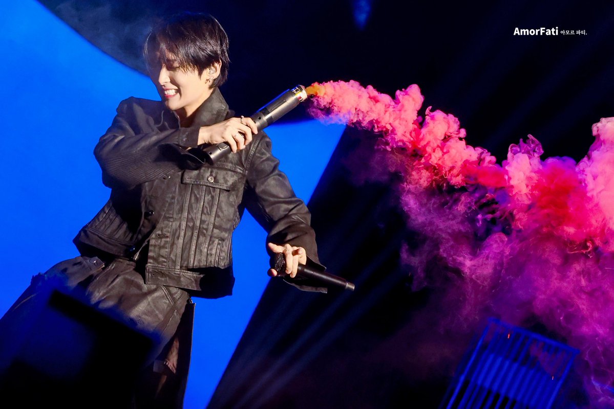 skye 🌸🐛 tweet media