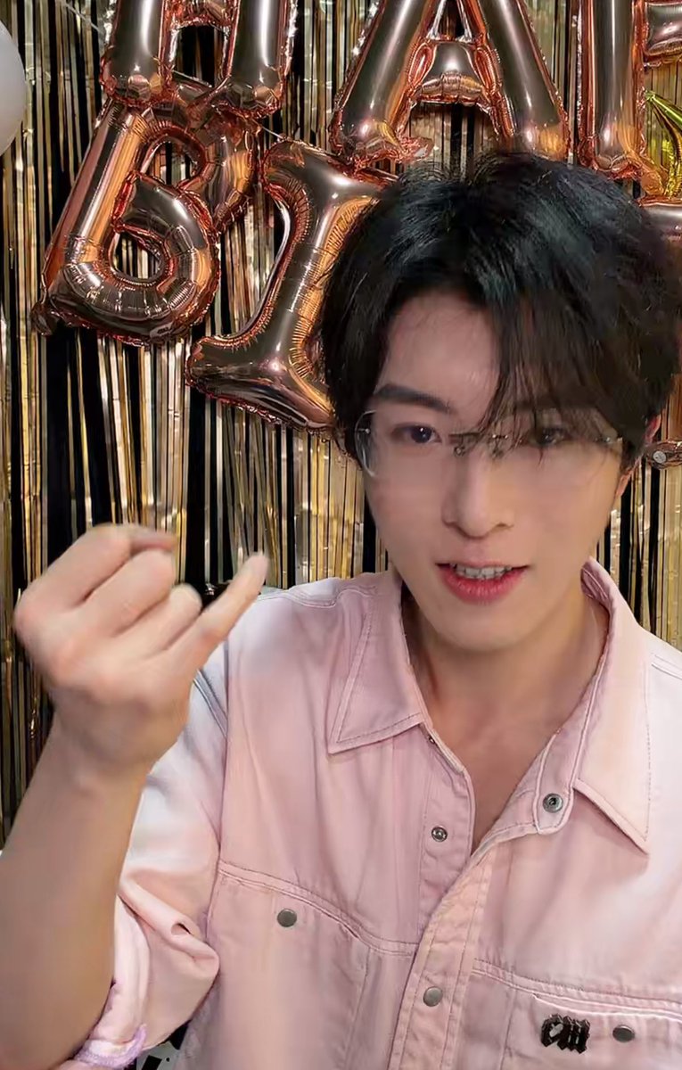 Paprika85 tweet media