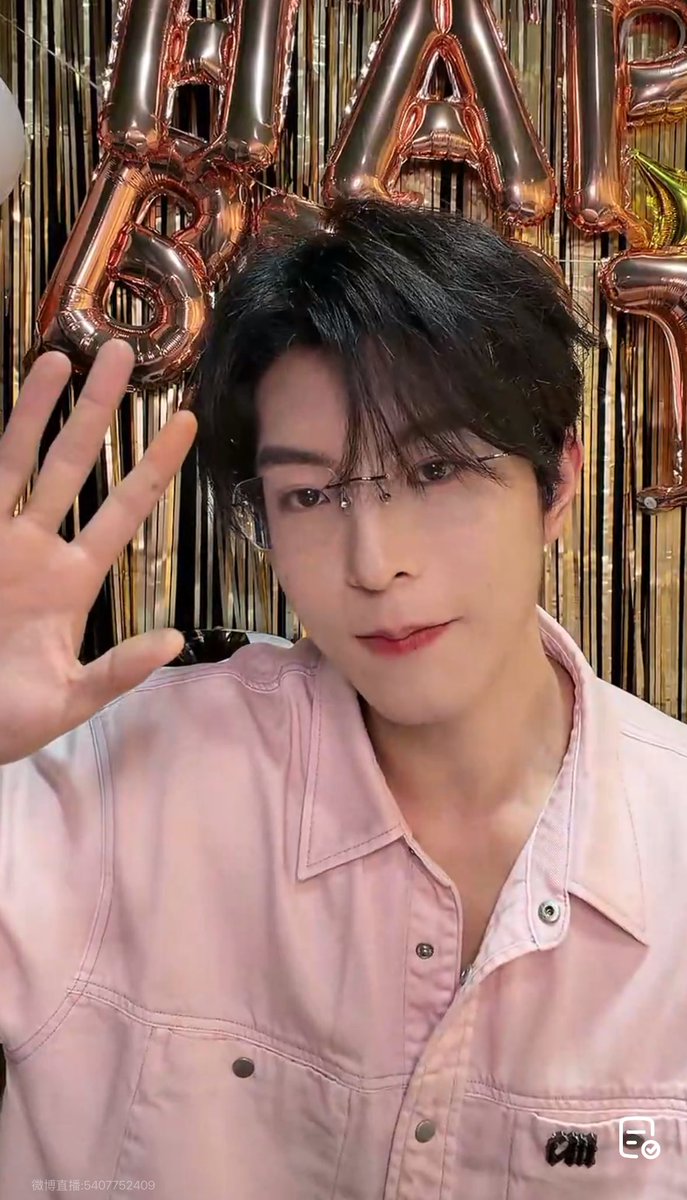 Smiley N ·ᴗ· tweet media