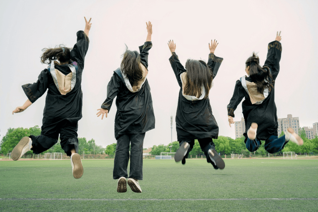 viogle's tweet photo. "T-minus 0: The cap’s on, the gown’s soft, and 4 years of late nights + inside jokes =  GRADUATED . To the ones who turned coffee runs into memories—cheers to the next chapter!  #ClassOf2024 #GradVibes" https://t.co/1KY7EAsaBs