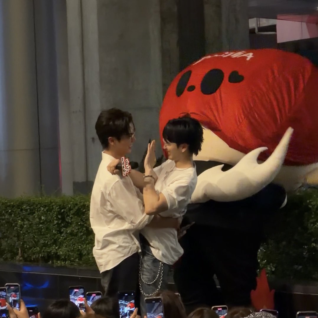 boo. 🍒 tweet media