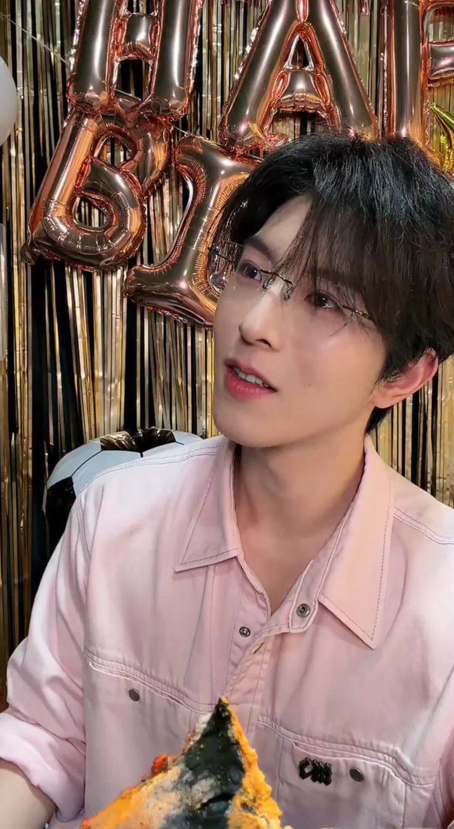 |𝙀𝙡𝙞𝙠𝙞₉₈₉₉=^^=|🌌~❥ ❷ tweet media