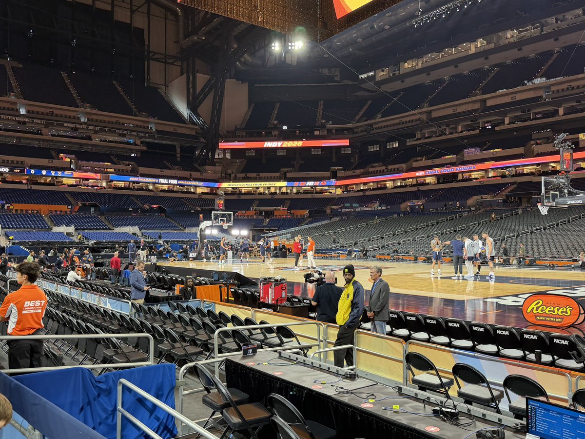 CoachCVF's tweet photo. Solid seats. https://t.co/0HKEjhXfse