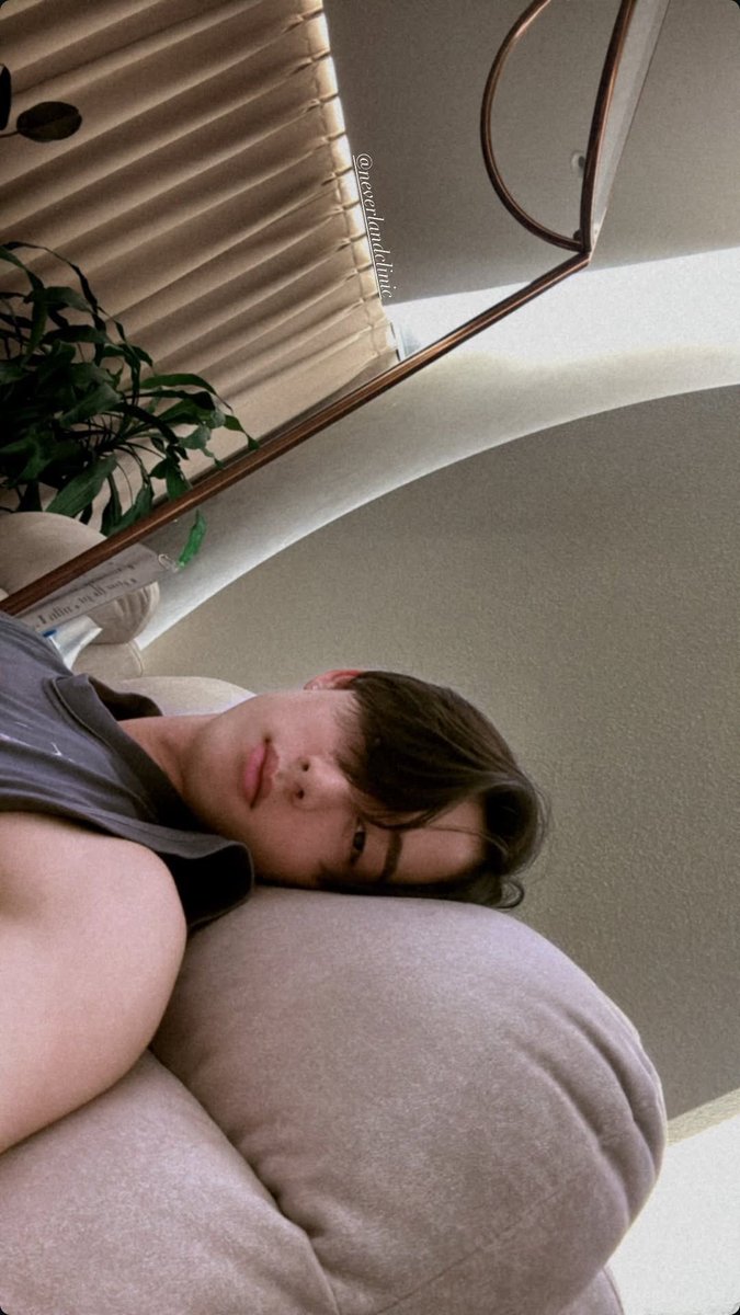 𝖫𝖾𝖺𝗇𝖽𝖾𝗋 𝖠𝗌𝗁. tweet media