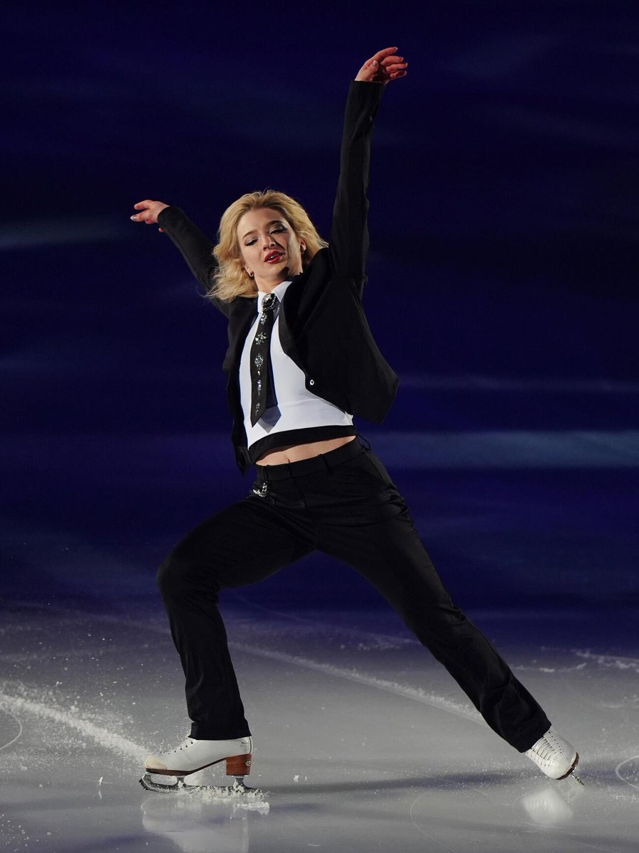 Amber performing ‘That’s Life’ tonight at Stars on Ice - Japan in Osaka! Featuring her new costume! 

📸: Takahito Shimizu