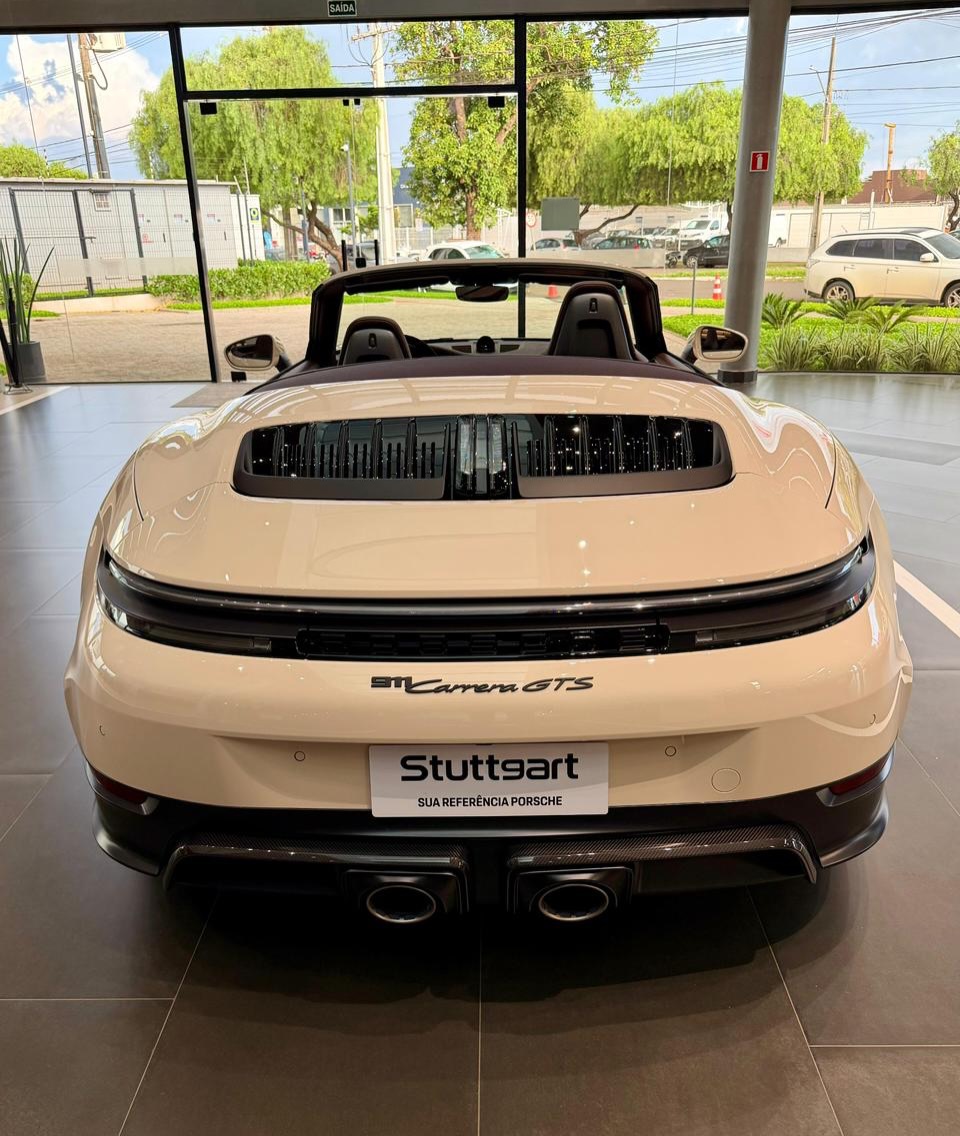 competitionreal's tweet photo. Porsche 911 Carrera GTS 🤍 https://t.co/vYCl6EUvK7