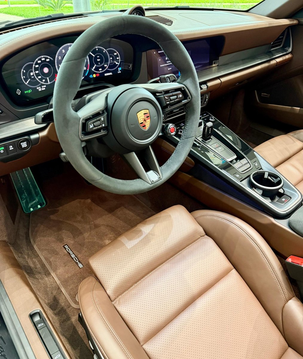 competitionreal's tweet photo. Porsche 911 Carrera GTS 🤍 https://t.co/vYCl6EUvK7